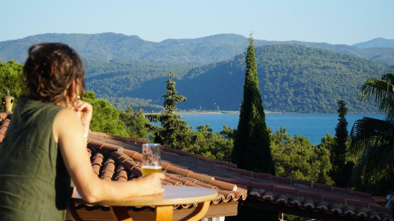Totelya Hotel Акиака Екстериор снимка