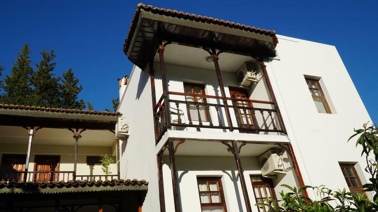 Totelya Hotel Акиака Екстериор снимка